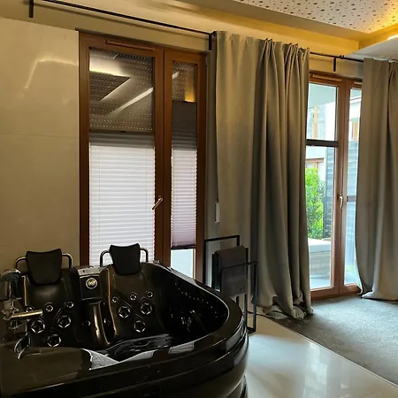Jacuzzi Rakowicka Top Apartments Krakau Exterior foto