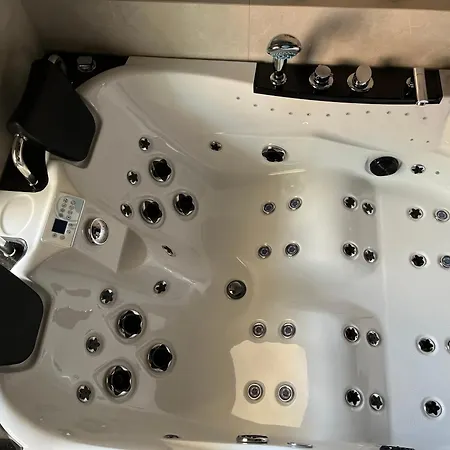 Jacuzzi Rakowicka Top Apartments Krakau Exterior foto